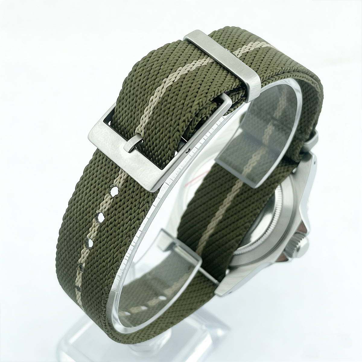 39.5mm Diver Retro Watch Sapph - огляд і ціна Tropic Strap Vintage